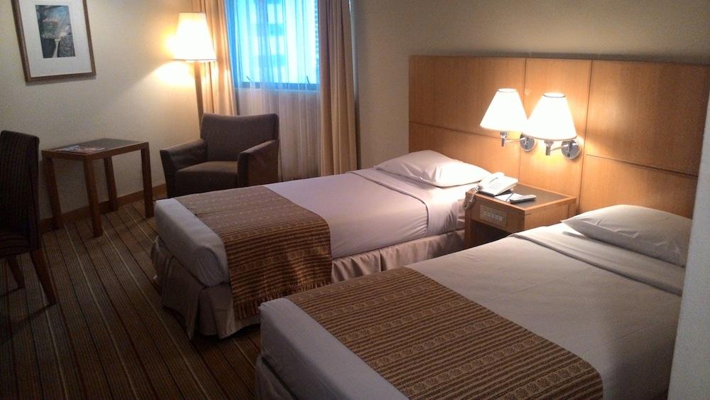 Plaza Grand Hotel Куала Лумпур Екстериор снимка