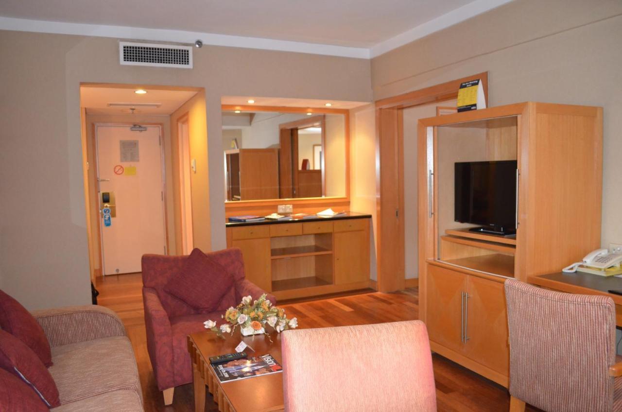 Plaza Grand Hotel Куала Лумпур Екстериор снимка