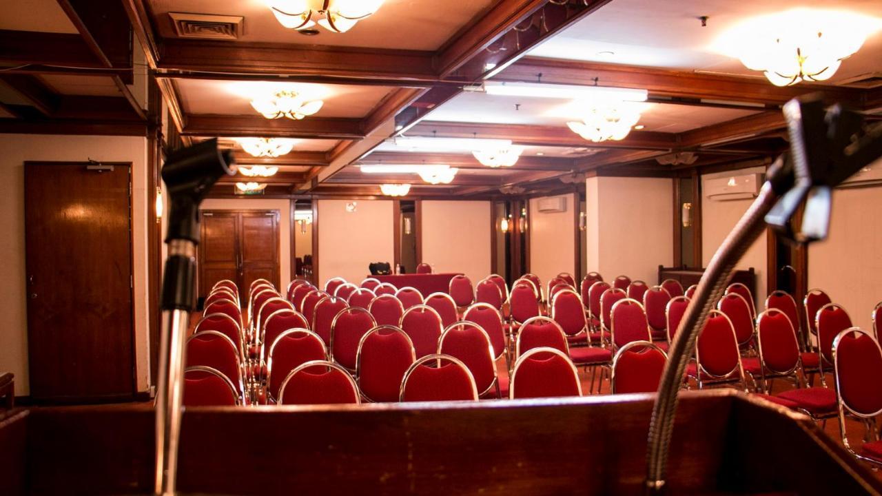 Plaza Grand Hotel Куала Лумпур Екстериор снимка